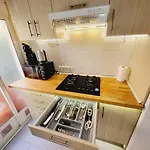 Pintor 31 Apartment