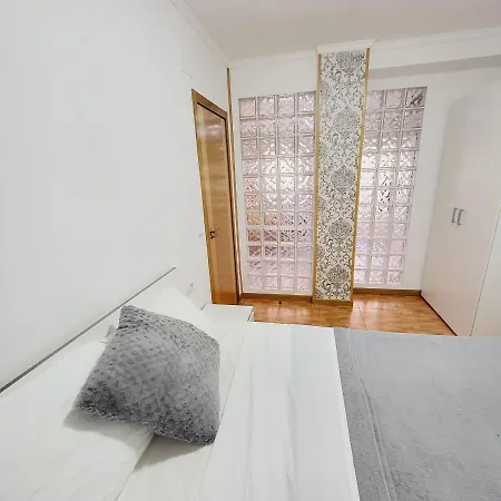 Apartament Pintor 31 *